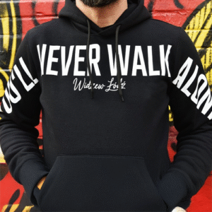 Bluza YNWA Czarna – Bawełniana kangurka z nadrukiem