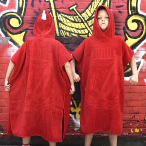 Poncho z kapturem