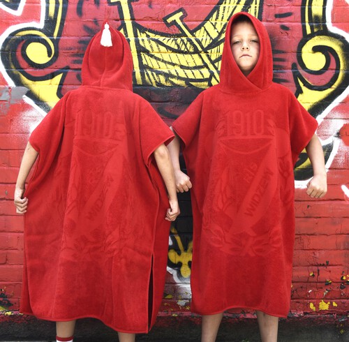 Poncho z kapturem